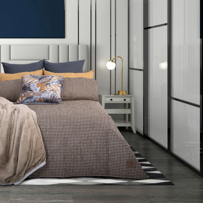 Taupe houndstooth quilt with pillowcases 240x240
